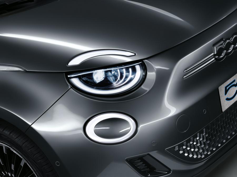 Детали экстерьера Fiat 500 la Prima - Italia Cabrio 2020 года  (фото 9 из 42)
